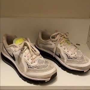 Women’s Nike Air Max neutral ride sneakers
